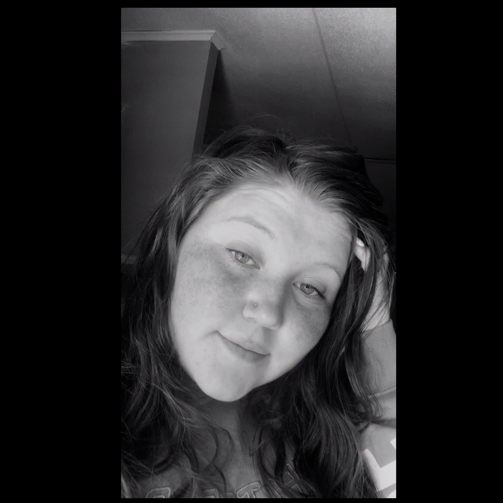 Meet your Posher, Lexi